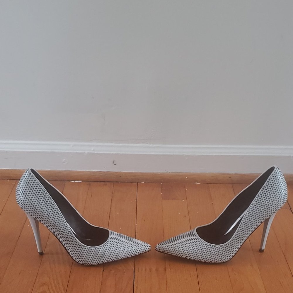 Greyish Black Lamb Heels - Picture 6 of 11